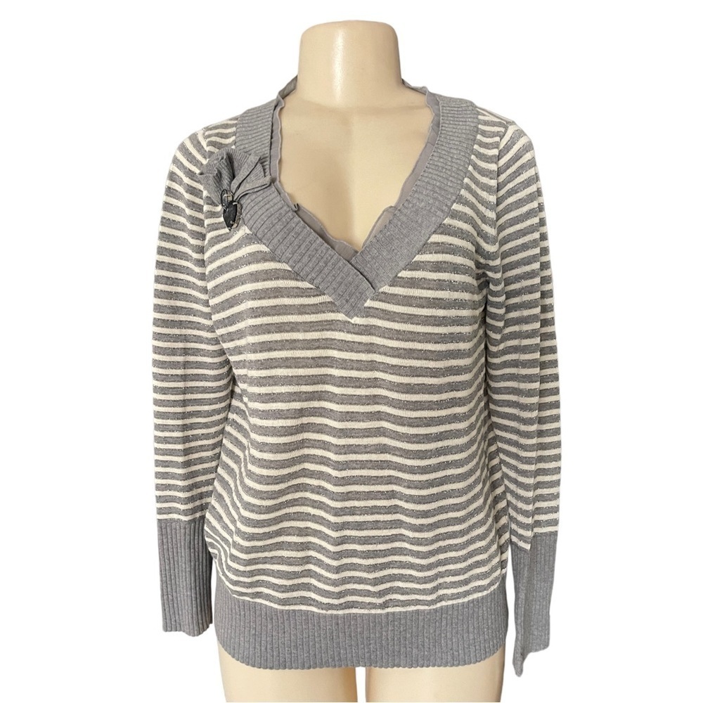 DKNY Jeans‎ Shirt Ruffle V-Neck Striped Grey  Metallic Beaded Brooch Knit Top M